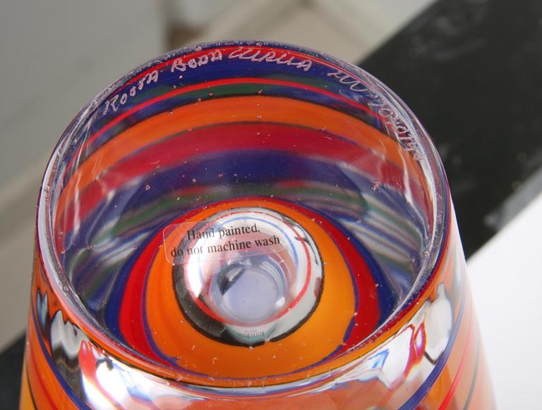 VAS och LJUSSTAKE, glas, Ulrica Hydman Vallien,
Kosta Boda, sign.