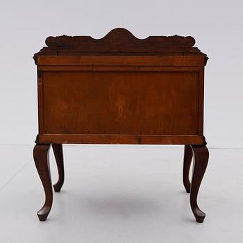 SIDEBORD, 1900-talets mitt.