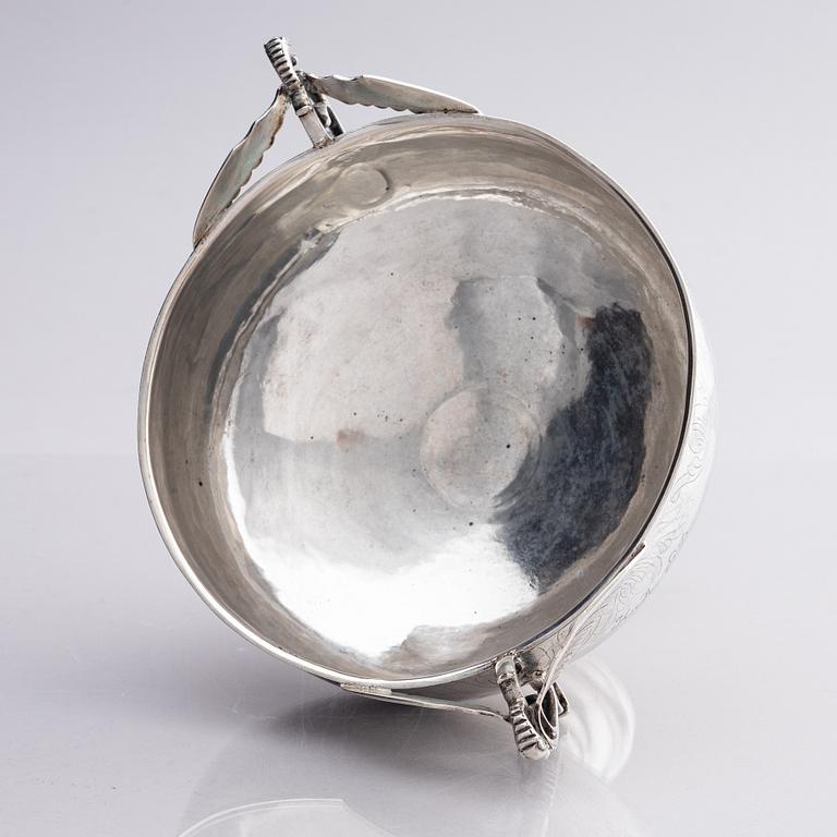 A Swedish 18th century silver bowl, mark of Christoffer Bauman, Hudiksvall 1795.