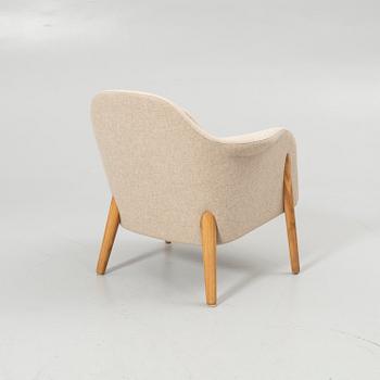 Armchair, model R1, Norrgavel, modern manufacture.