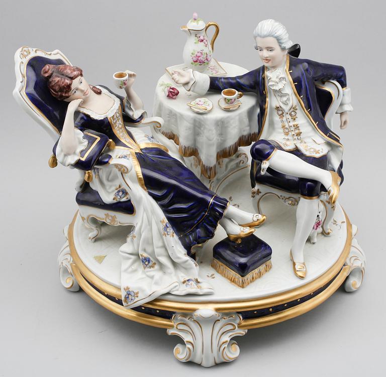 FIGUR, porslin, Royal Dux, 1900-talets mitt.