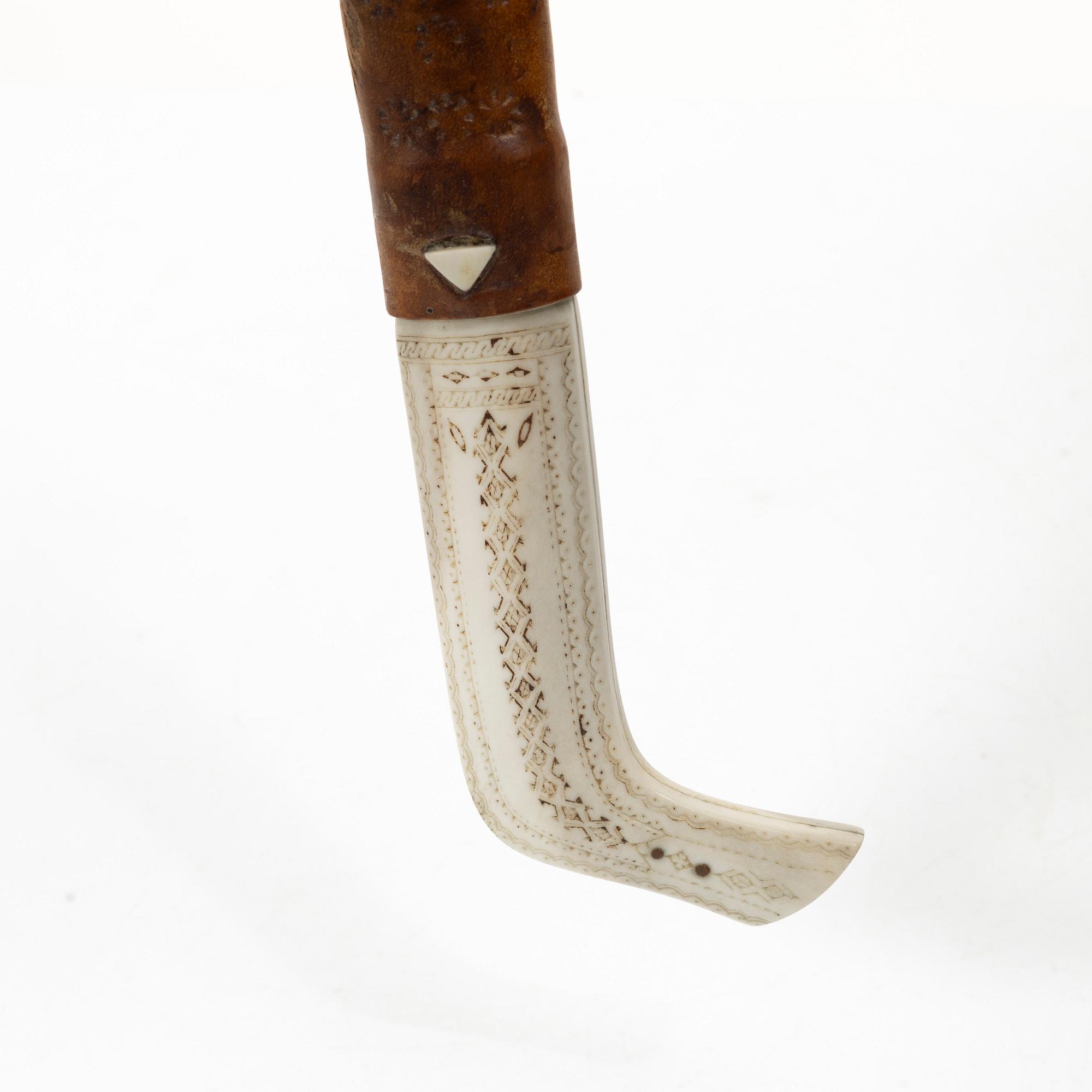 Per Sunna, a half-antler knife, Ärosjokk.