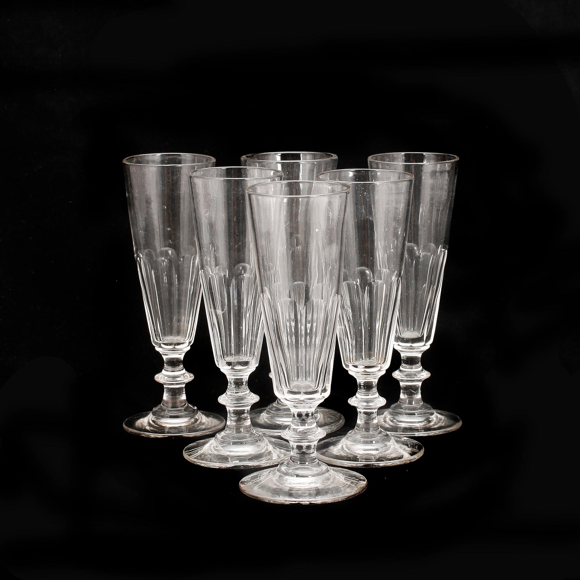 CHAMPAGNESTRUTAR, 12 stycken, 1800/1900-tal.