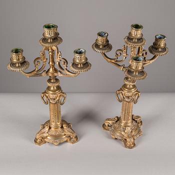 KANDELABRAR, ett par, mässing, 1800-tal.