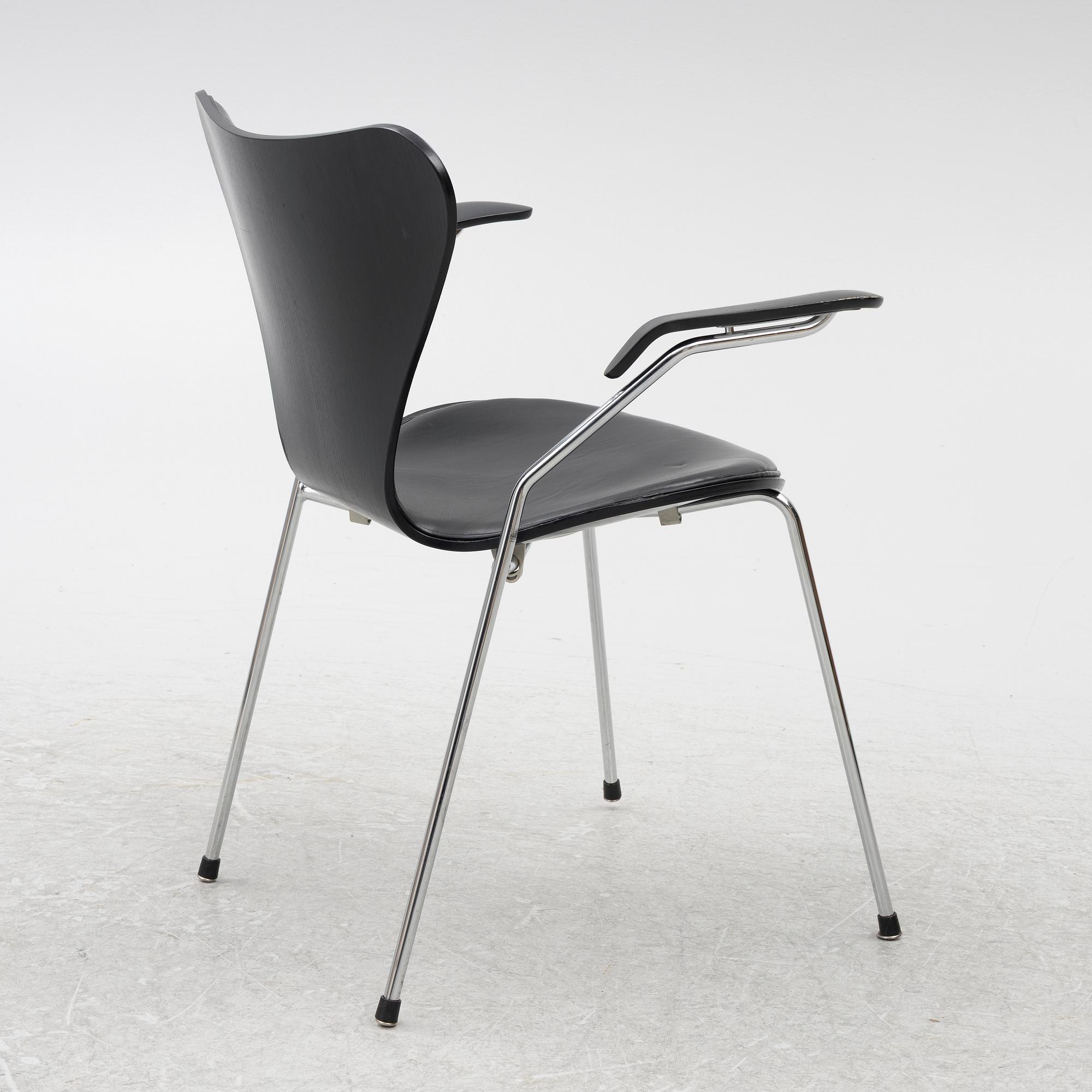 Arne Jacobsen, Armchairs, 4 pcs, "The Seven", Fritz Hansen, Denmark, 2006.