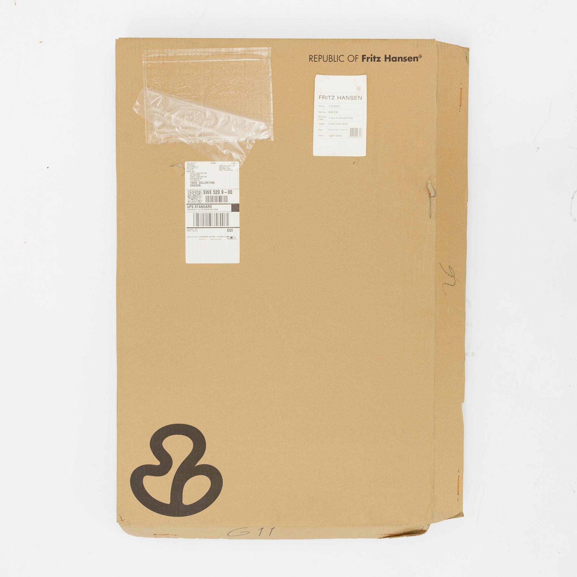 Klädhängare, "Coat Tree Wall",Sidse Werner, Fritz Hansen, Danmark.