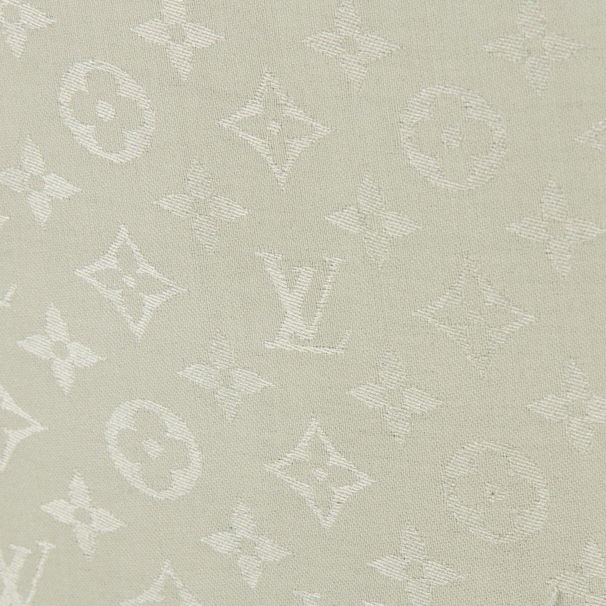 SJAL, Louis Vuitton.