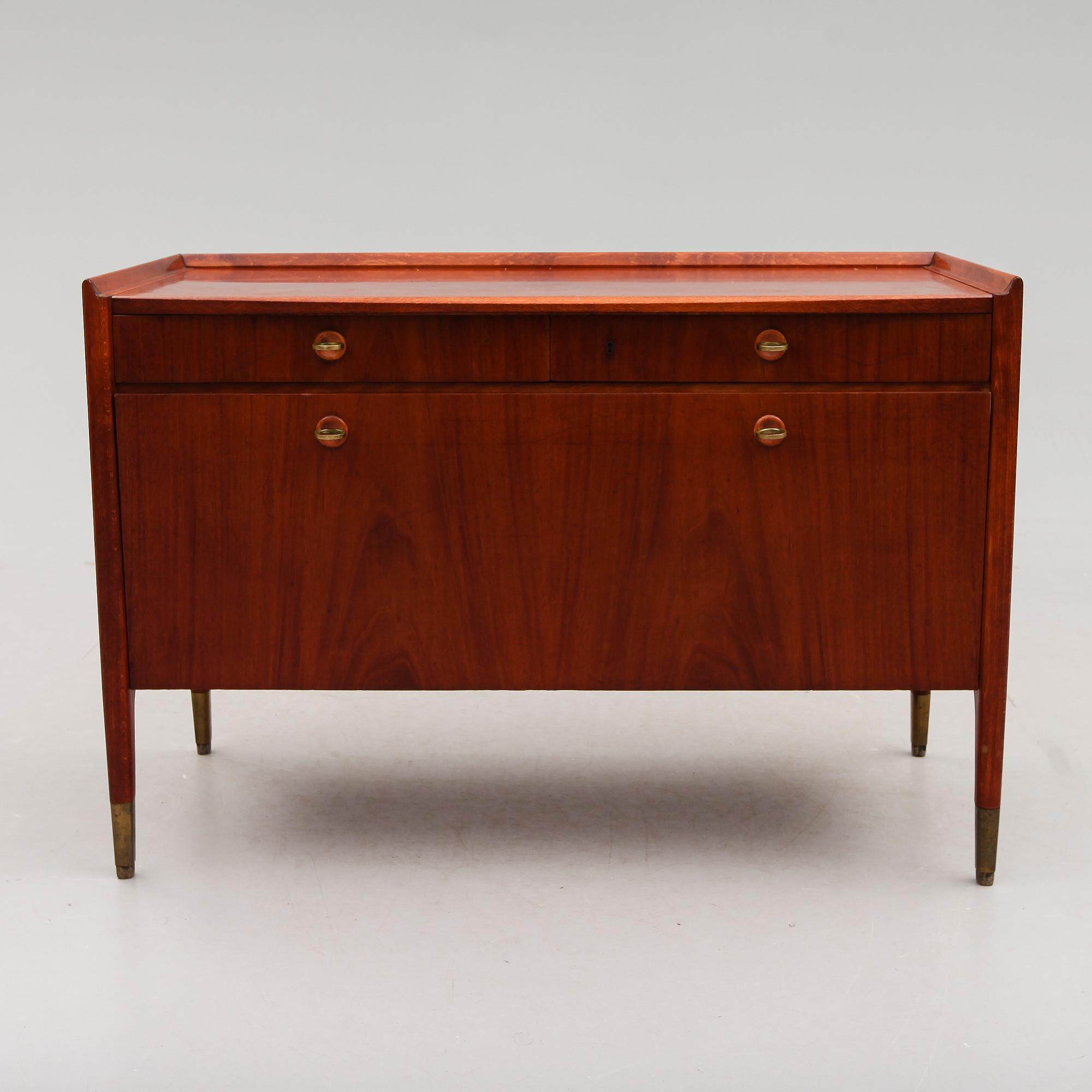 SIDEBOARD, 1900-talets andra hälft.