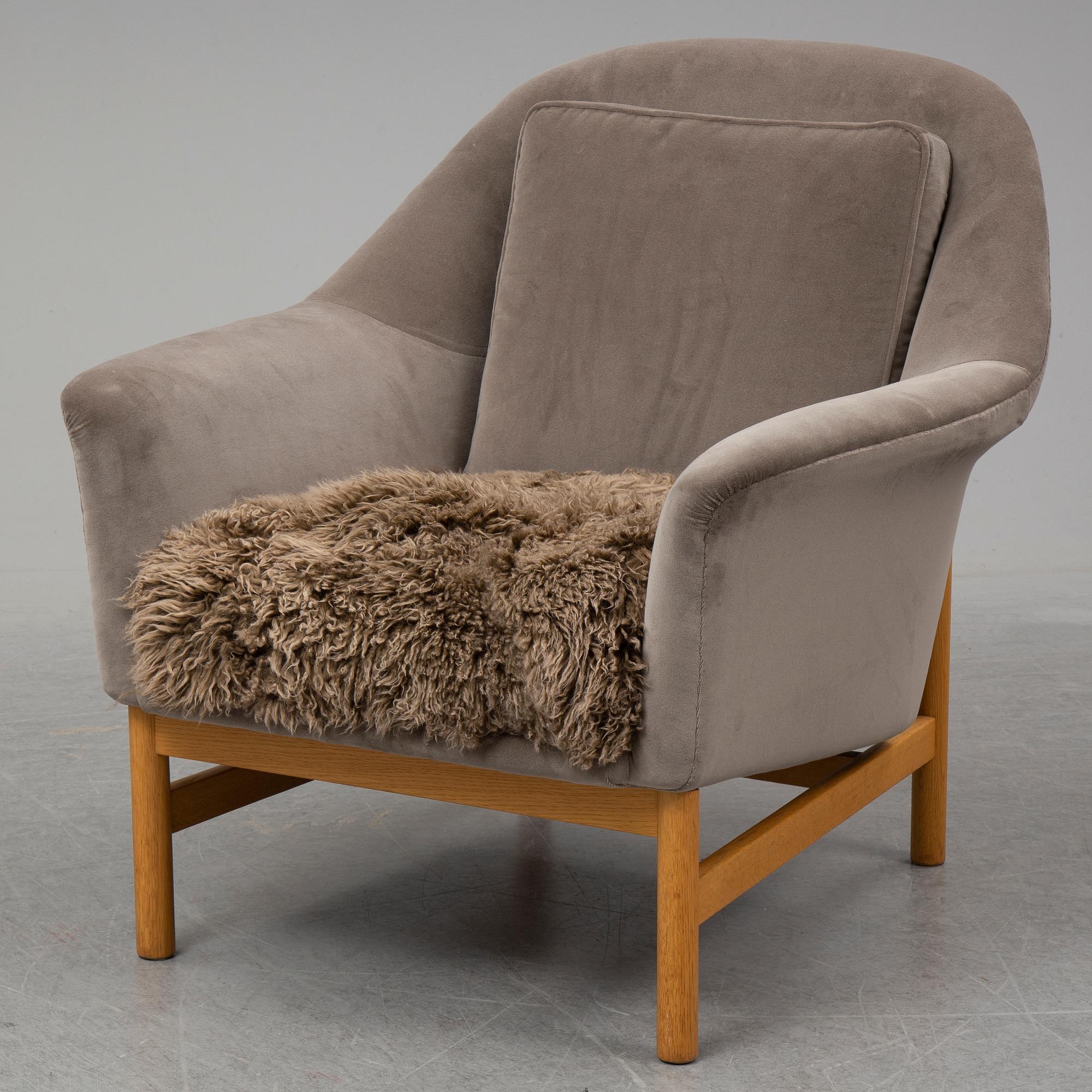 KERSTIN HÖRLIN-HOLMQUIST, a 'Napoleon' easy chair, Nyköping, Nordiska Kompaniet, mid 20th century.