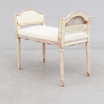 TABURETT, 1800-talets första hälft.