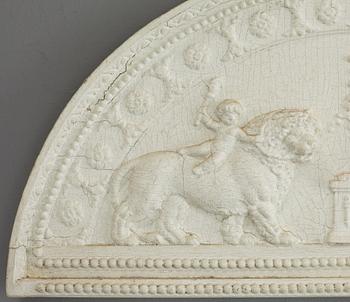 A late Gustavian carved and gesso crest, circa 1800.