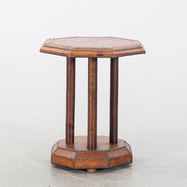A table ascribed to Otto Schulz.