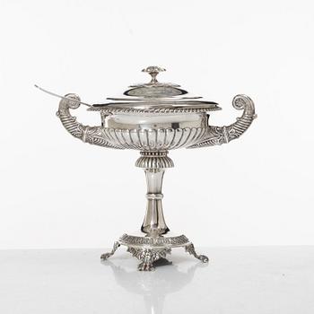 A Swedish silver sugarbowl, marks of Gustaf Folcker, Stockholm 1829.