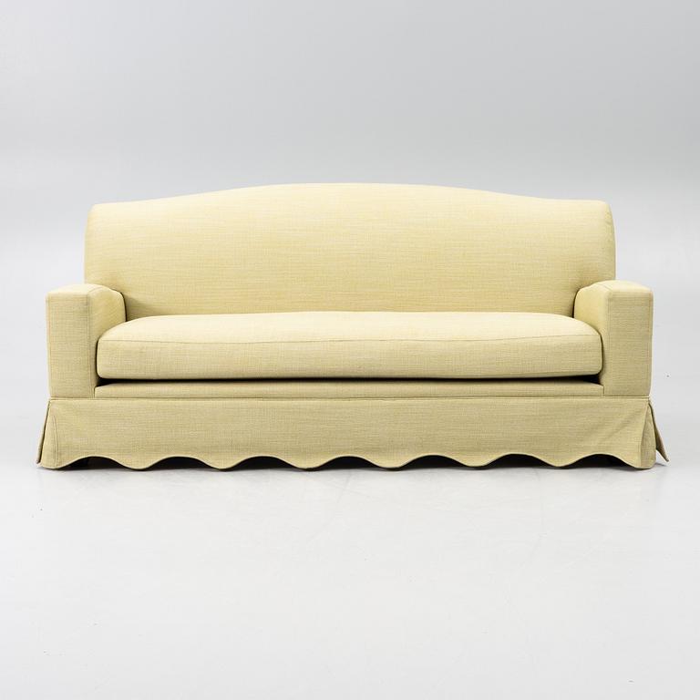 Soffa, "Nico sofa - Scallop skirt", RIJD, samtida.