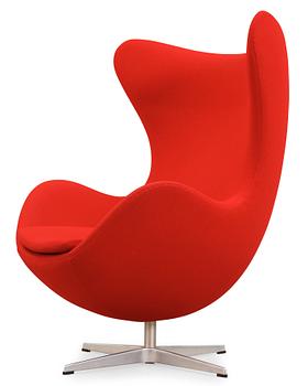 An Arne Jacobsen red fabric 'Egg' chair, Fritz Hansen, Denmark 2002.