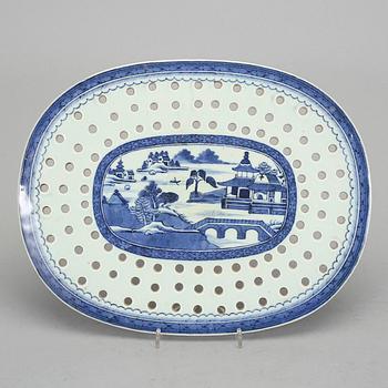 SILFAT, porslin, Kina, Qianlong, (1736-1795).