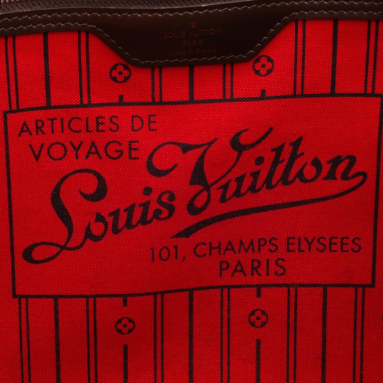 Louis Vuitton, "Neverfull GM" laukku samt pochette.