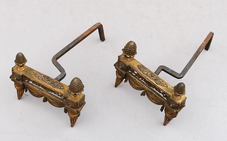 ELDHUNDAR, 1 par, brons, 1800-tal.