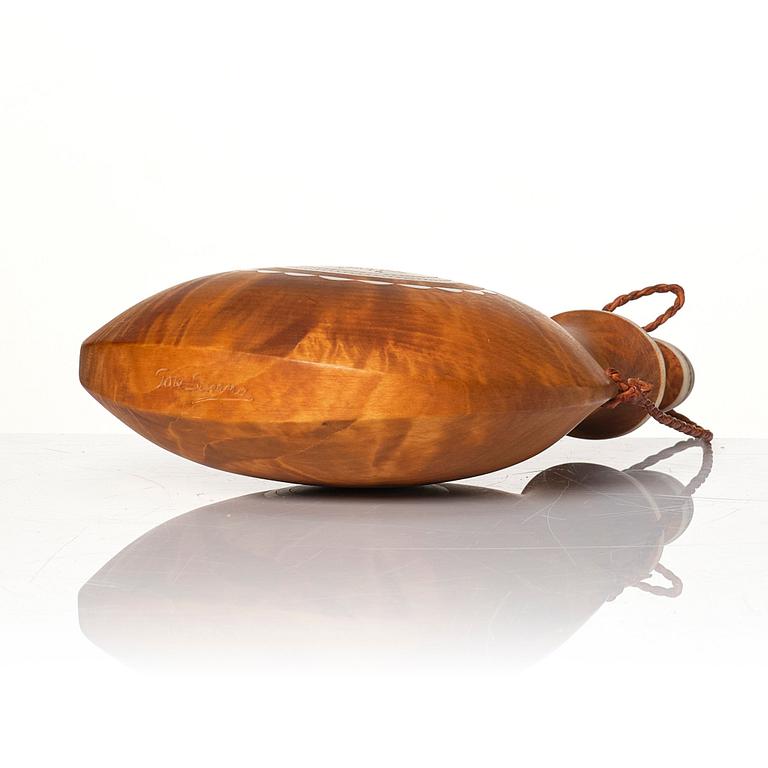 Thore Sunna, a saltflask.