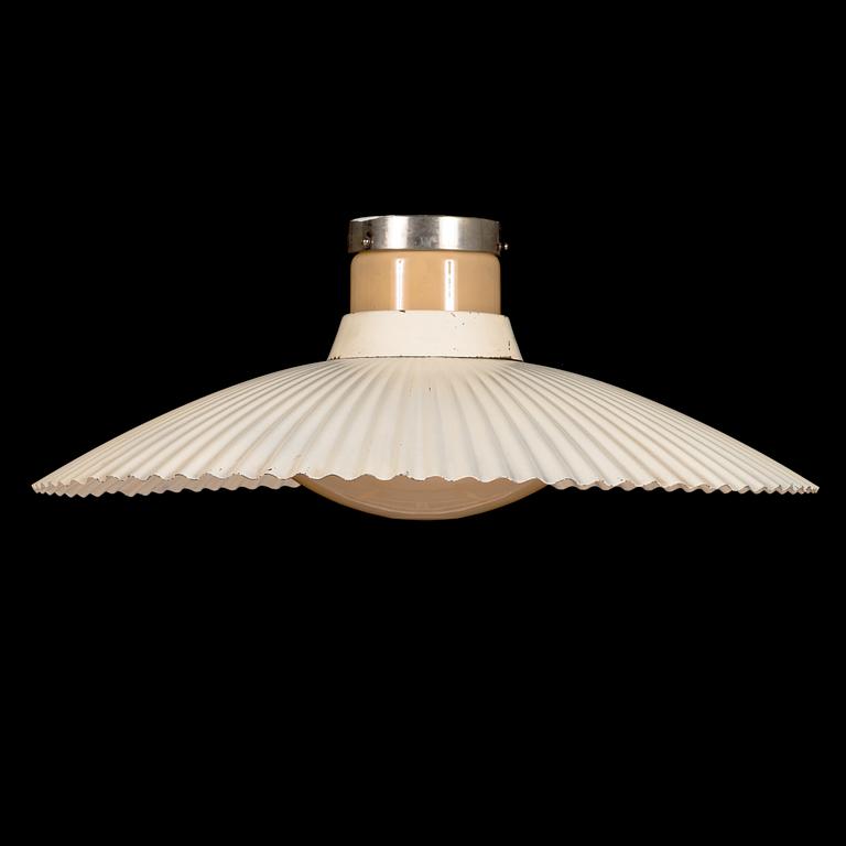 Paavo Tynell, a 1940 '2090' pendant light for Taito.