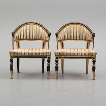 BALJFÅTÖLJER, ett par, sengustaviansk stil, omkring 1900.