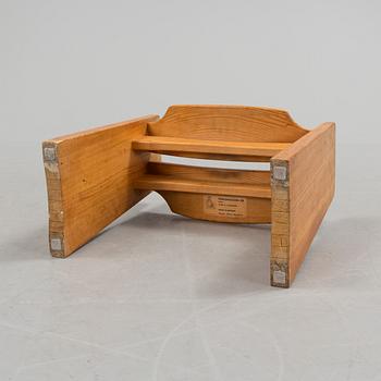 GILBERT MARKLUND, pall, för Furusnickarn AB. 1900-talets andra hälft.