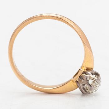 Ring, 18K gold, with an old-cut diamond approximately 0.54 ct. Auran Kultaseppä, Turku 1966.