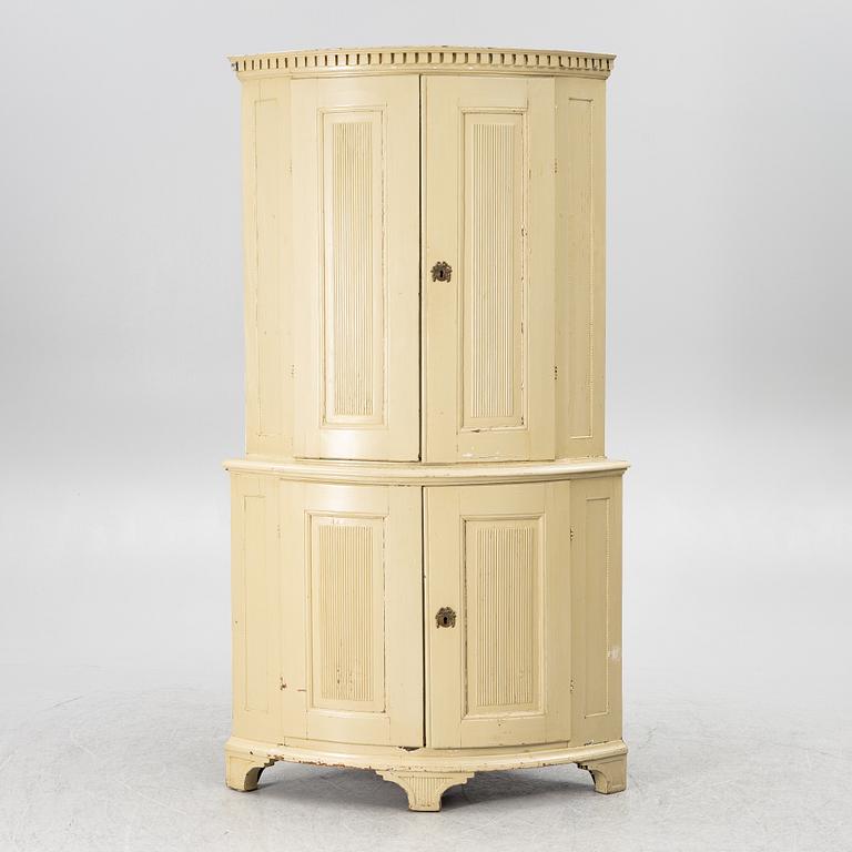 Corner cabinet, late Gustavian, circa 1800.