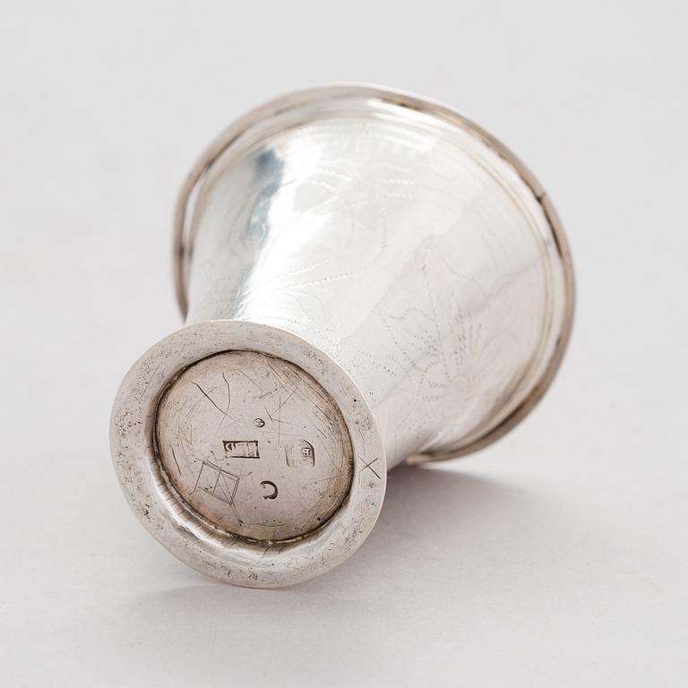 A Finnish 18th-century silver beaker, maker's mark of Jonas Langberg, Pori 1765.