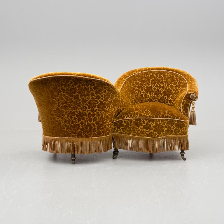 SOFFA, s k Fästmanssoffa, 1800-talets slut.