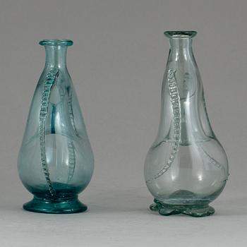 KRANSFLASKOR, 2 stycken, glas, 1800-tal.