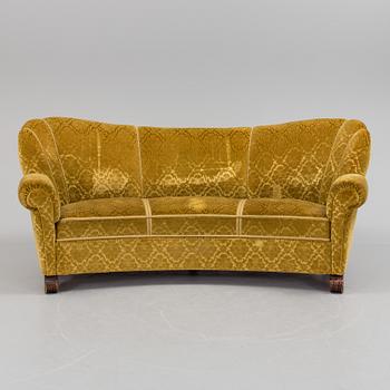 A 1940s sofa.