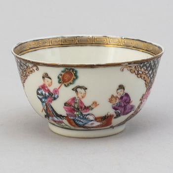 A famille rose cup, Qing dynasty, first half of the 18th Century.