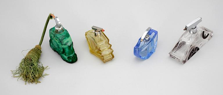 PARFYMFLASKOR, 4 st, glas, 1900-talets första hälft.