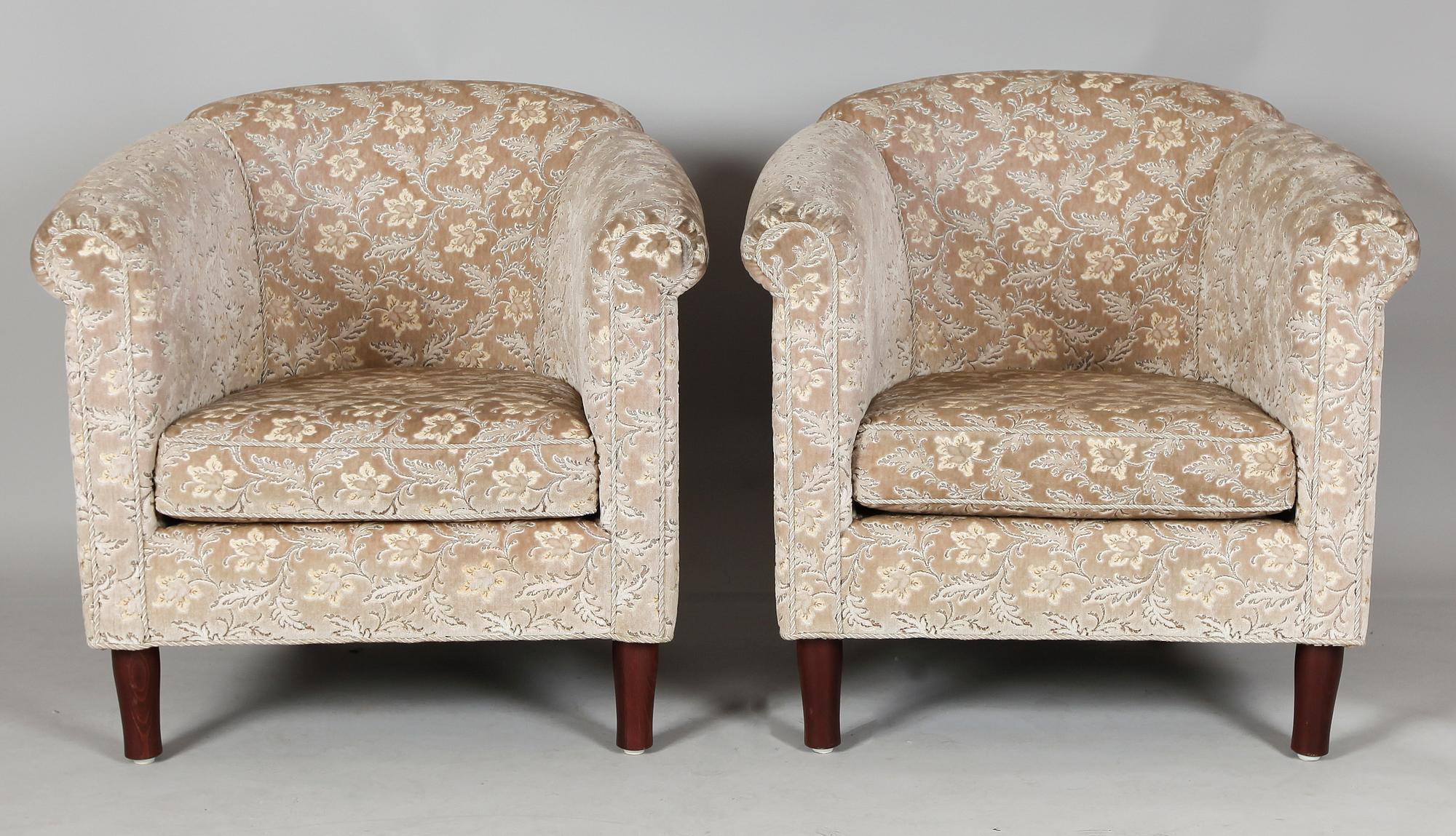 FÅTÖLJER, 1 par, 1900-talets mitt.