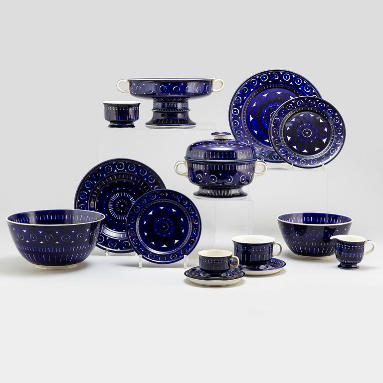 ULLA PROCOPÉ, a part 'Valencia' coffee and dinner service, from Arabia, Finland (85 pieces).