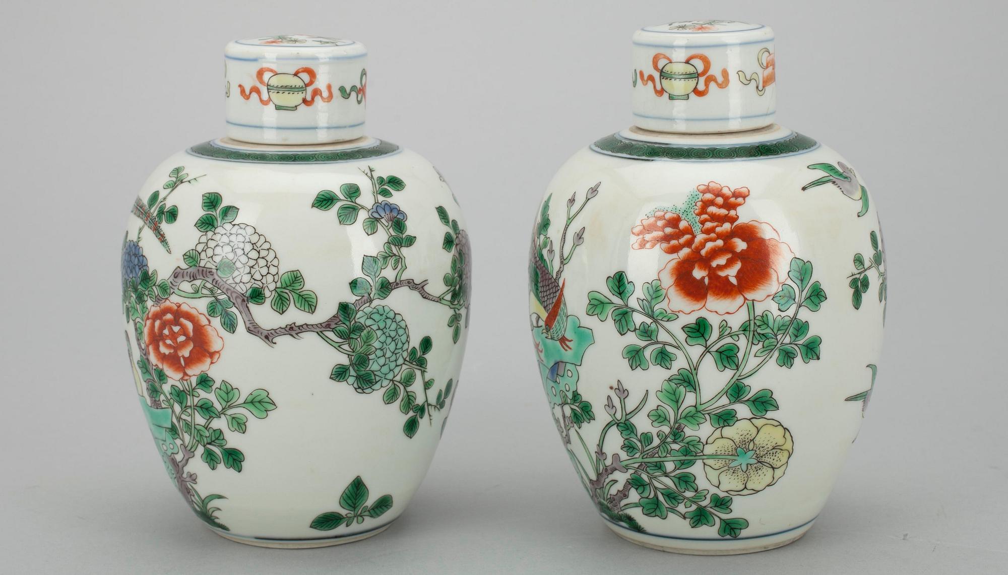 BOJANER, ett par, porslin, Kina, sekelskiftet 1800/1900-tal.