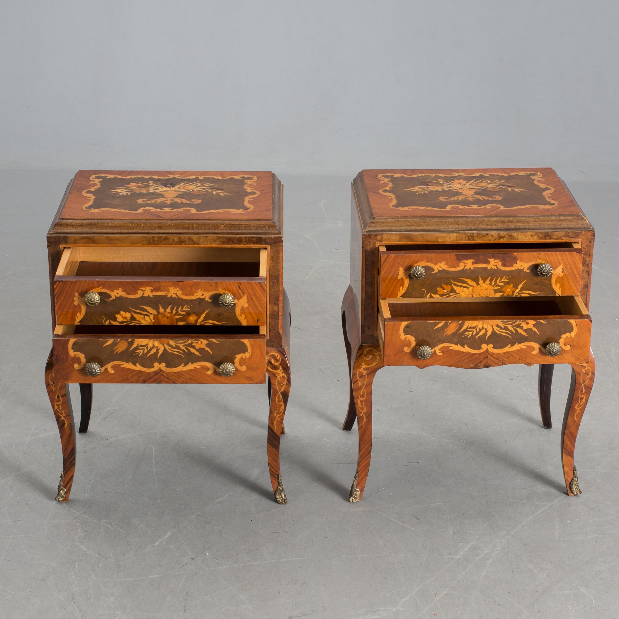SÄNGBORD/BYRÅAR ett par, Louis XV-stil, 1900-talets mitt.