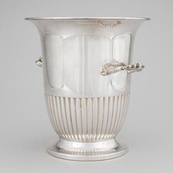 A late 1900's wine cooler.