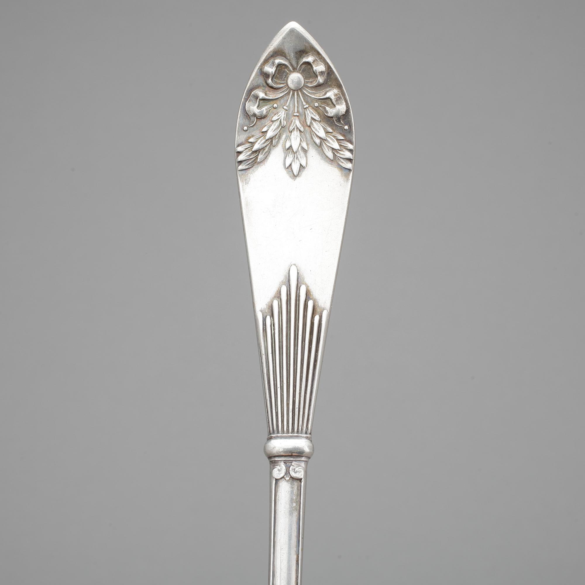 SOPPSLEV, silver, empirestil, GAB, 1904, vikt 186 g.