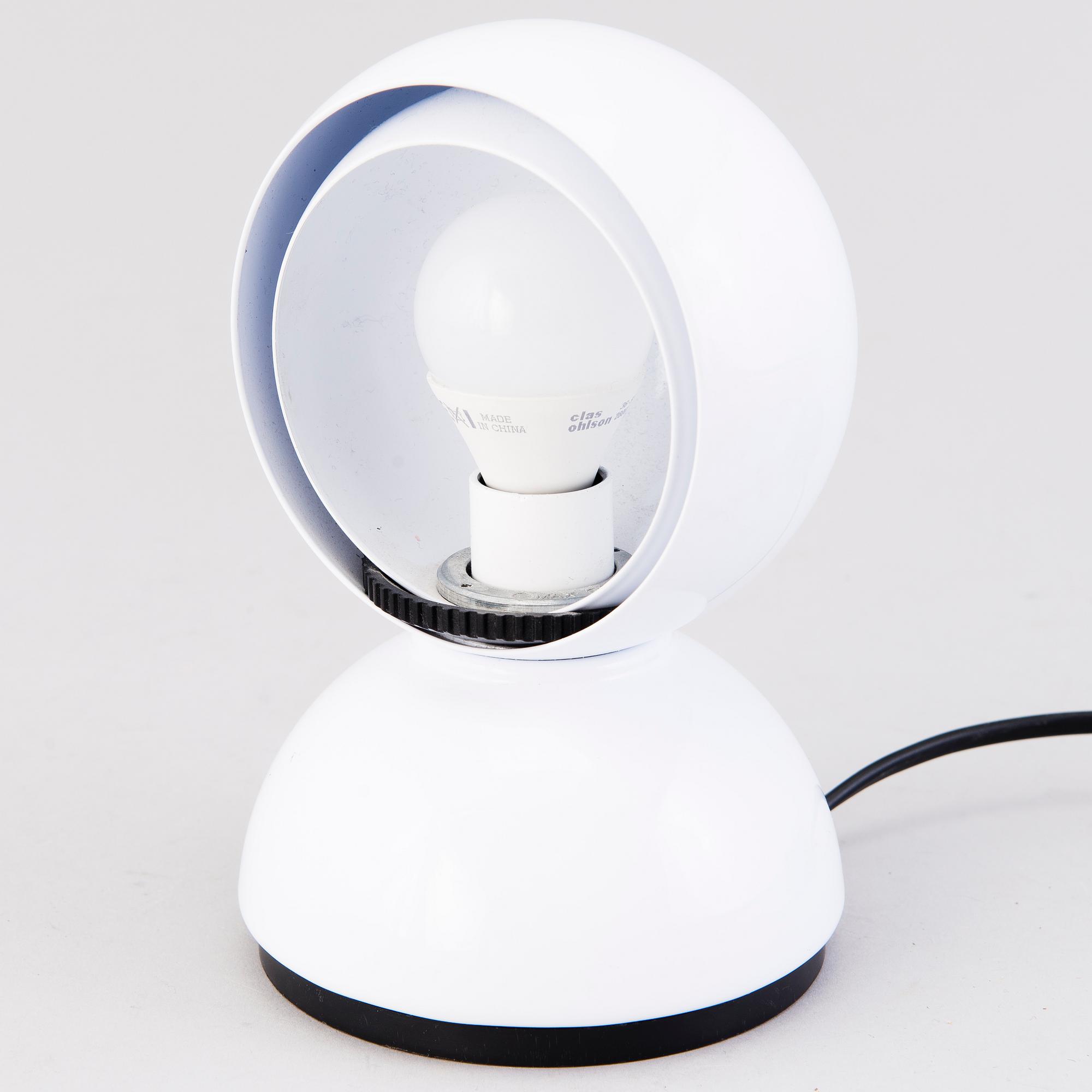 VICO MAGISTRETTI, An Eclisse table light, Artemide, design in 1966, new production.