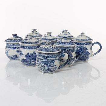 A group of eight Chinese blue and white porcelain custard cups with covers, Qing dynasty, Qianlong (1736-95).