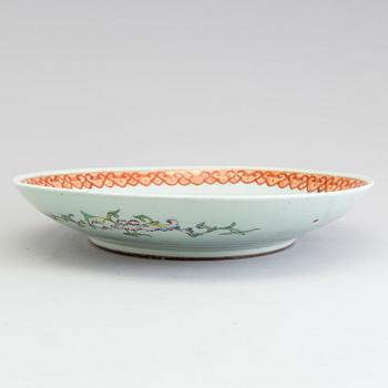 A large famille rose dish, Republic with Qianlong mark.