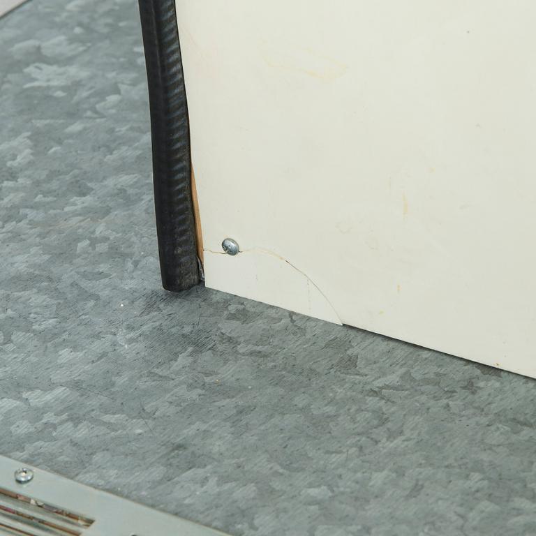 Alvar Gullichsen, "Hot-Spot Non-Standard Orbitizer" & Docent Udo D. Dröppeldorf, Raba Hiff, Bonk Business Inc.