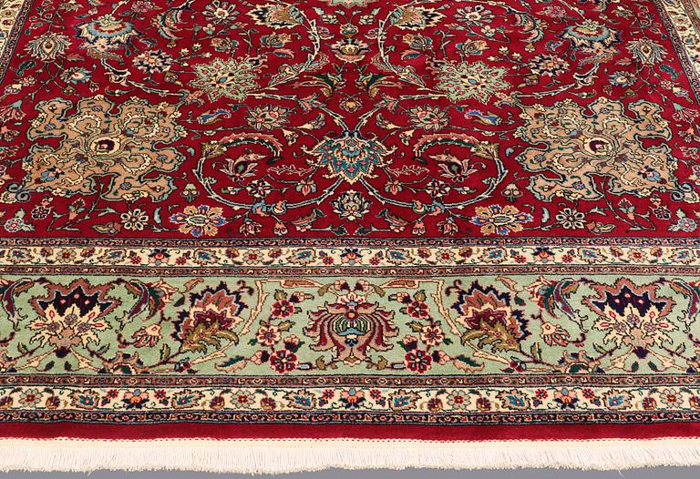 A CARPET, Tabriz, ca 381 x 302 cm.