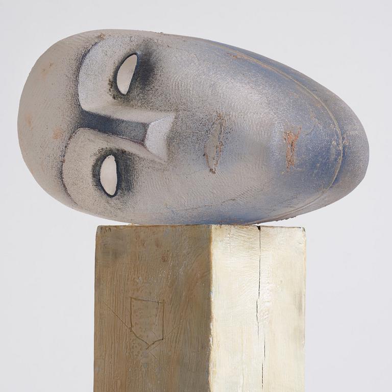 Bertil Vallien, a unique "Resting Head" sand cast glass sculpture, Kosta Boda, Sweden.