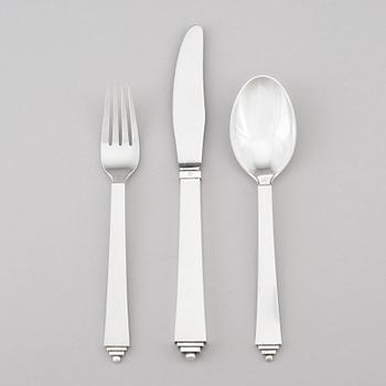 Harald Nielsen, a set of 121 pieces of sterling silver and stainless steel 'Pyramid' flatware, Georg Jensen, Cph +5 other lobster forks.