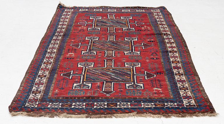 Rug, Shiraz (?), approx. 245 x 130 cm.