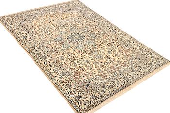A part silk Nain carpet, 6 LA, a. 258 x 160 cm.