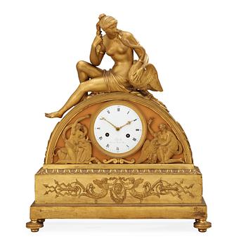 795. A French Empire early 19th century mantel clock.